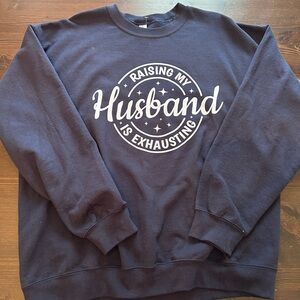 Gildan Womans Crewneck Sweater in Dark Blue with Graphic